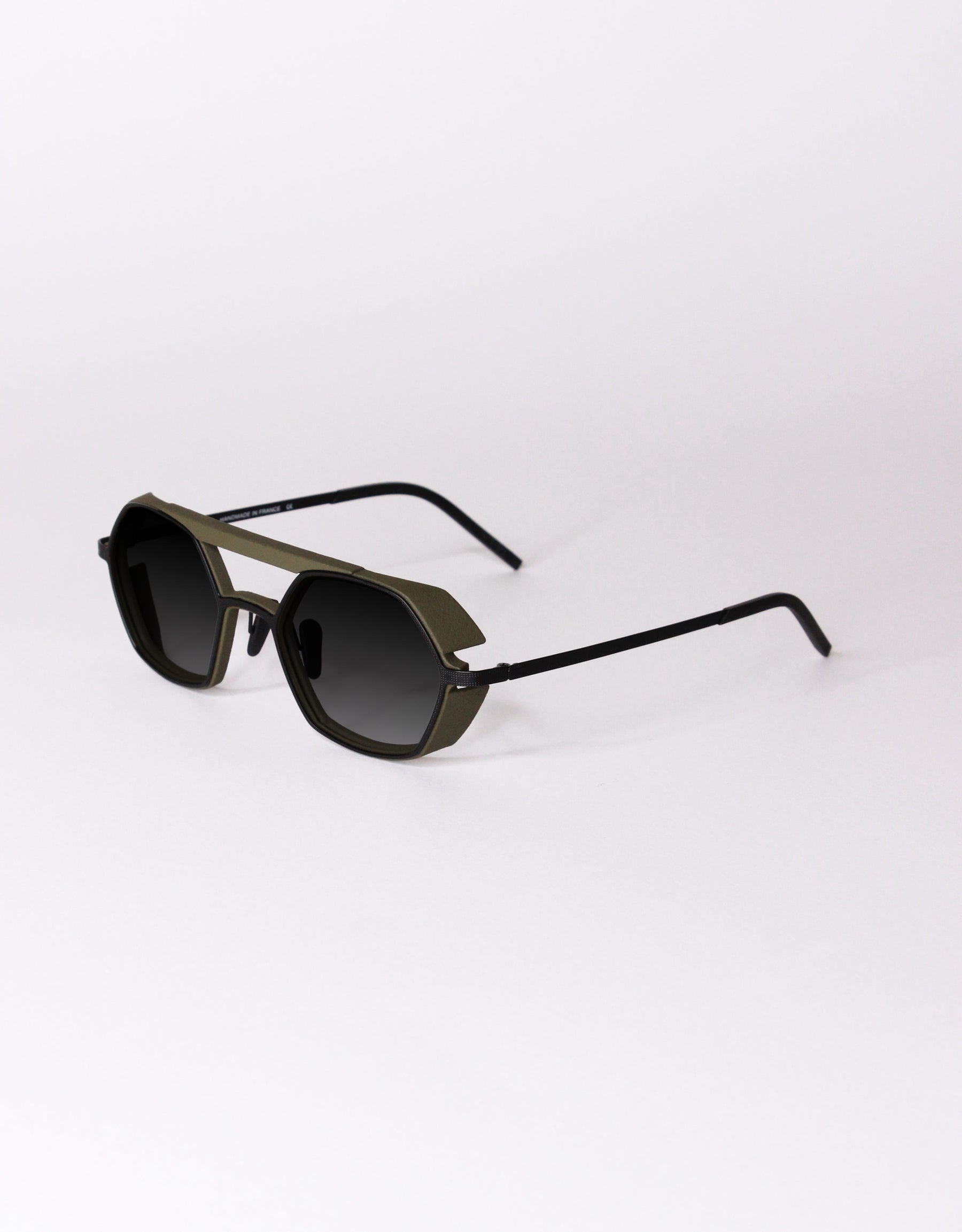 EXOS 4 SUN in C17 - BLACK/TARMAC