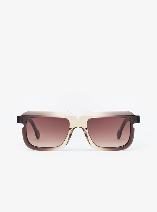 THE PERFORMER in Brown Crystal Gradient
